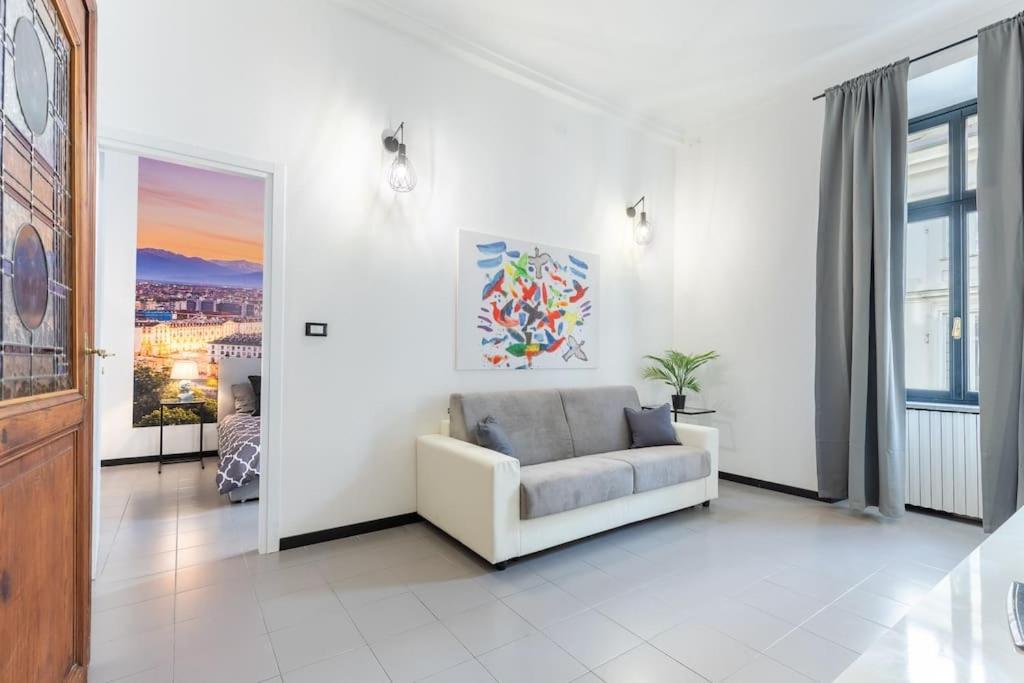 Historical Suite - Pieno Centro - Porta Nuova- Piazza Castello 都灵 外观 照片