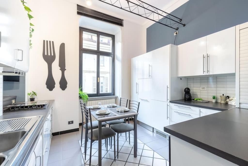 Historical Suite - Pieno Centro - Porta Nuova- Piazza Castello 都灵 外观 照片